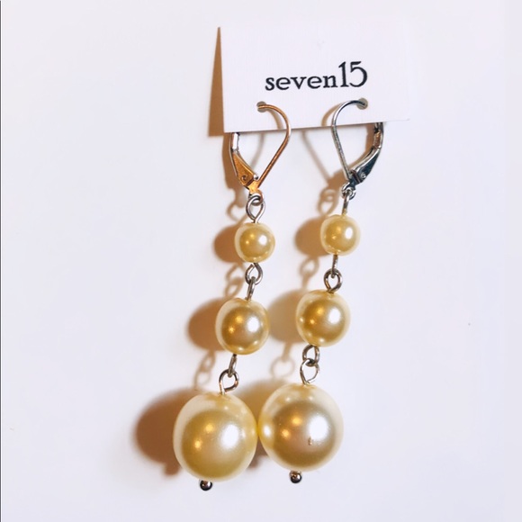 Pearl Drop Earrings - Picture 1 of 4